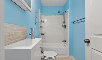 279 S Main St, Athol, MA 01331