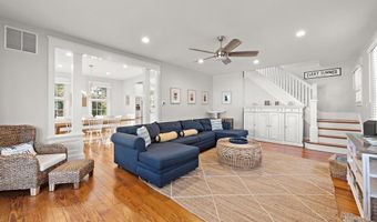 112 8TH St E, Beach Haven, NJ 08008