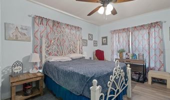 211 S Wickham St, Alvord, TX 76225