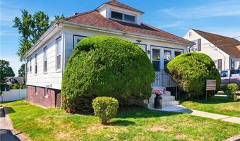 29 E Earle St, Cumberland, RI 02864