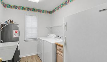 408 Saylor Dr, Biloxi, MS 39531