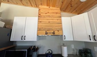 29325 Goldfinch Dr, Bonanza, OR 97623