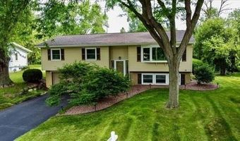 5514 Meadowood Dr, Fitchburg, WI 53711