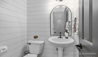 4936 W Village Trl SE, Ada, MI 49301