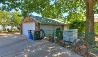 1928 W Idaho St, Chickasha, OK 73018