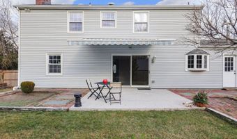 79 Irongate Ln, Aberdeen, NJ 07747