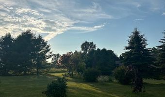 E7009 Jackson Rd, Algoma, WI 54201