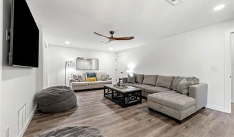 5 Dunvegan Ln, Bella Vista, AR 72715