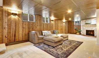 4251 Warwick Dr, Anchorage, AK 99508