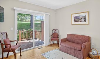 4 Hollyhock Knoll Ct 4, Bourne, MA 02532