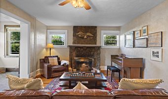 140 Leonardville Rd, Belford, NJ 07718