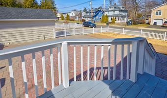 6 Levitt Ave, Bergenfield, NJ 07621