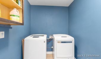 12840 Ridgedale Dr, Allendale, MI 49401