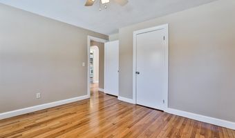 9 Sunset Ln, Bedford, NH 03110