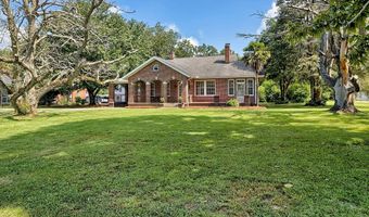 322 Saluda Ave, Batesburg, SC 29006