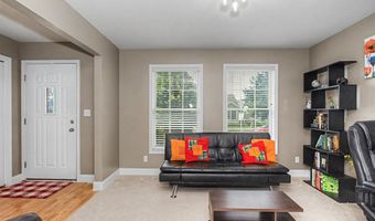 2517 Clayton Dr, Ames, IA 50010