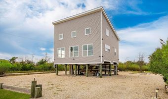 54 Beach Ave, Bayville, NJ 08721