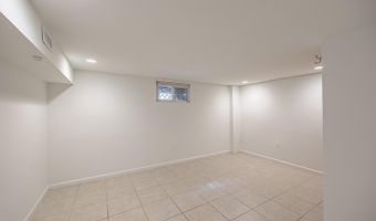 156 WESMOND Dr, Alexandria, VA 22305