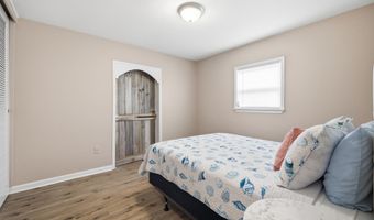2130 Driftwood Dr, Biloxi, MS 39531