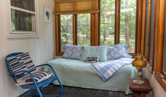 18 Julian St, Sebago, ME 04029