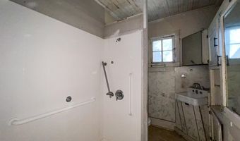 605 N 3rd St, Alpine, TX 79830