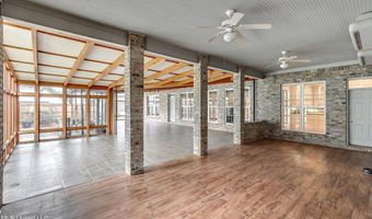 121 Poplar Ridge Dr, Brandon, MS 39047