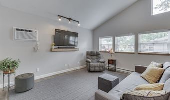 110 N Tresslar Ave, Bargersville, IN 46106