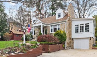 4004 ESTABROOK Dr, Annandale, VA 22003