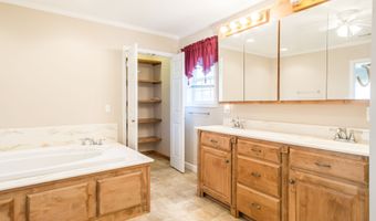 596 Teakwood, Alma, GA 31510