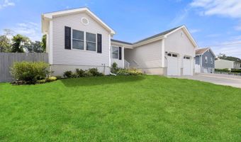 645 Beach Ave, Beachwood, NJ 08722
