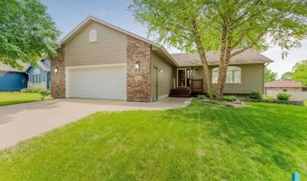 505 N Oak Ridge Rd, Brandon, SD 57005