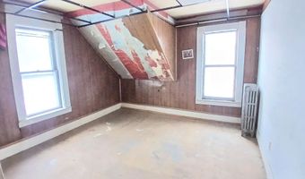 12 Pleasant St, Barre, VT 05641