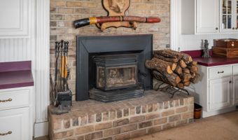 712 Cherry Hill Rd, Amherst, VA 24521