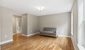 90 Village Place Dr, Barrington, NH 03825