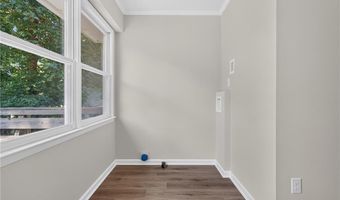 128 Englewood Dr, Archdale, NC 27263