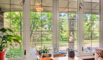 19 W Illinois Ave, Absecon, NJ 08201