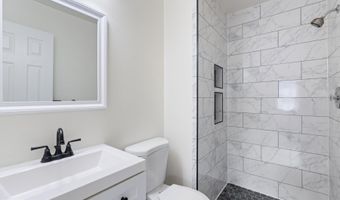 1043 COPPERSTONE Ct, Rockville, MD 20852