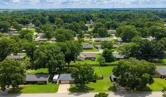 1508 Lariat Dr, Bartlesville, OK 74006