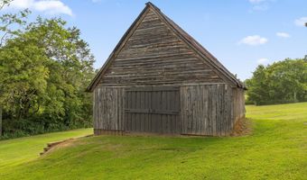 1020 Thomas Rd, Benton, TN 37307