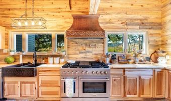 48 Wagon Box Rd, Story, WY 82842