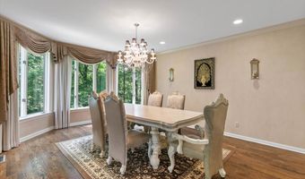 1 Mountaincrest Dr, Cheshire, CT 06410