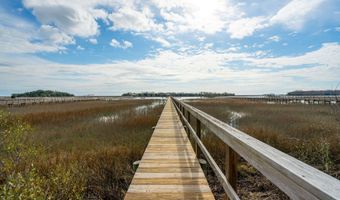 8107 Doar Rd, Awendaw, SC 29429