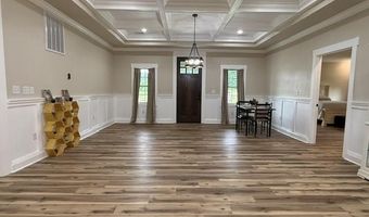 1867 Locust Grove Rd, Batesville, AR 72501