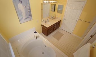 20 Turtle Crk 20, Barnegat, NJ 08005