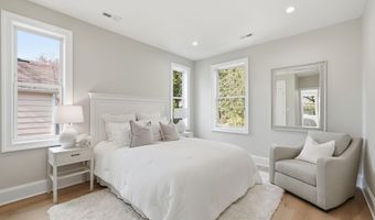 5047 MACARTHUR Blvd NW, Washington, DC 20016