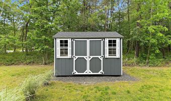 555 Egenolf Pl, Bayville, NJ 08721