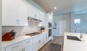 21574 E 59th Dr, Aurora, CO 80019