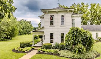 12801 E Edgewater Dr, Albany, IN 47320