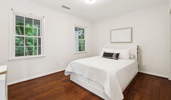 4606 HOLBORN Ave, Annandale, VA 22003