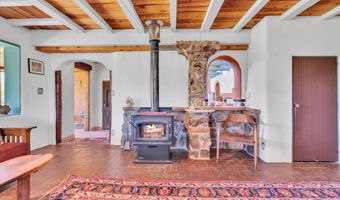 51 Atalaya Rd, Arroyo Hondo, NM 87513